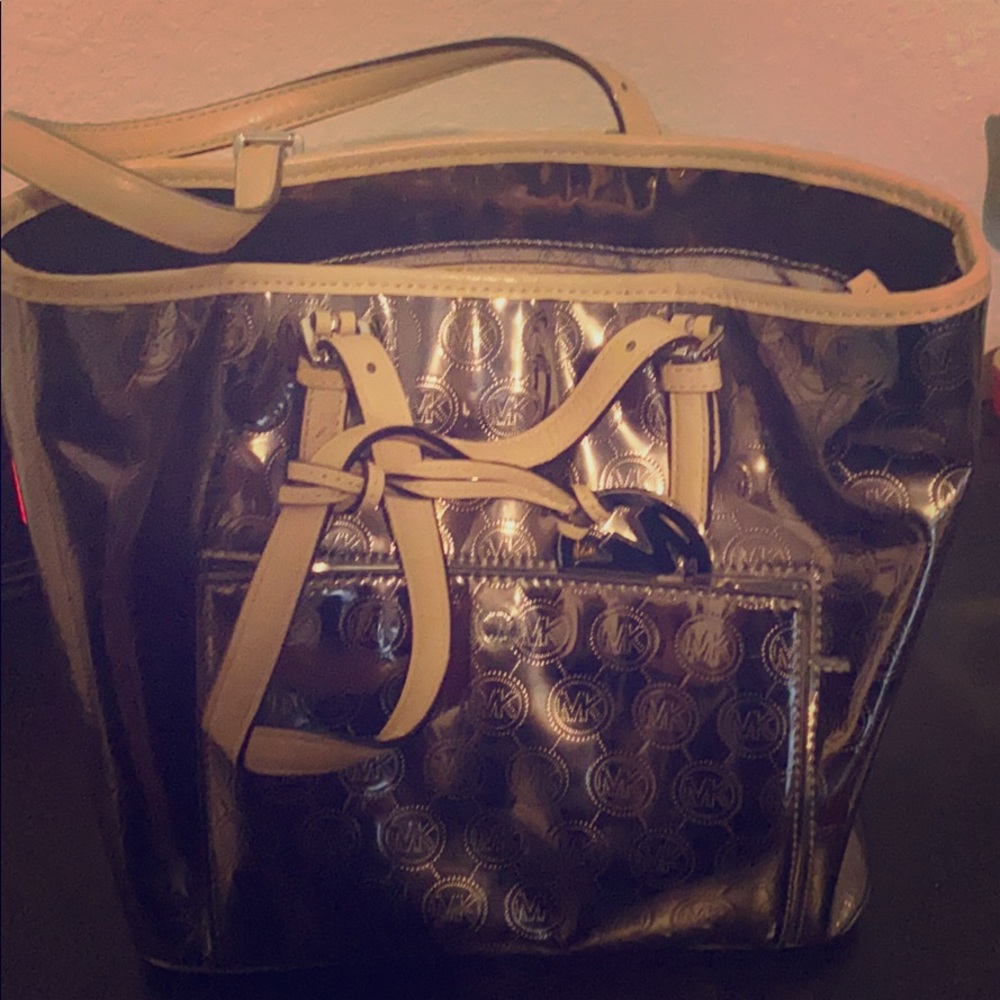 Micheal cores purse
